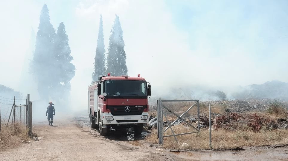 Έσβησε η φωτιά στο Λαύριο κοντά στην ΕΛΒΟ